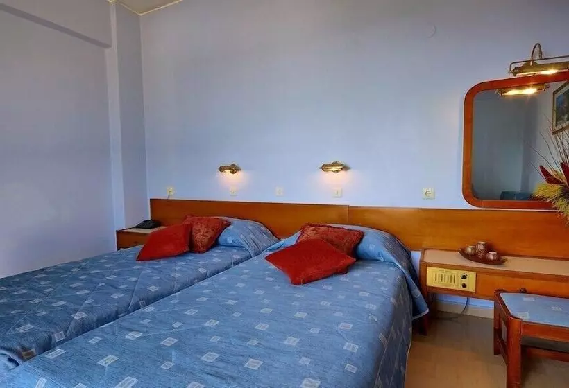 Hotell Astir Beach
