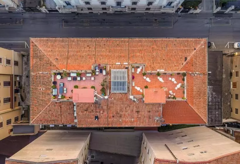 هتل Bijou Roof Terrace