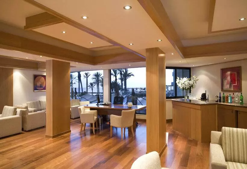 בית מלון כפרי Constantinou Bros Asimina Suites