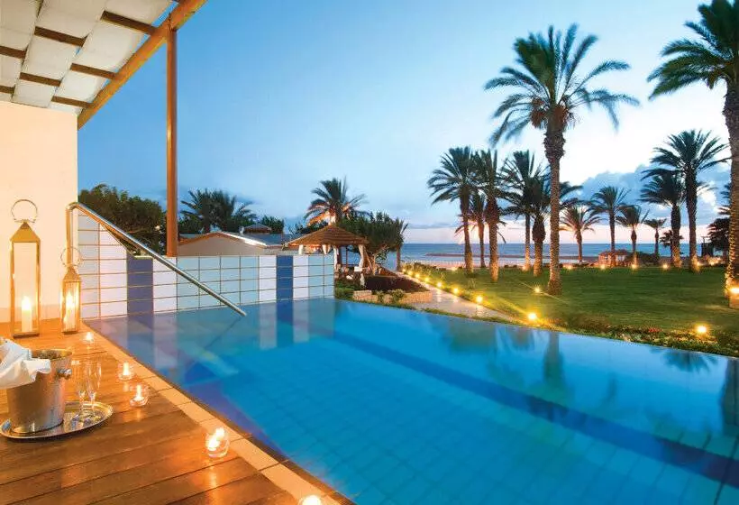 בית מלון כפרי Constantinou Bros Asimina Suites