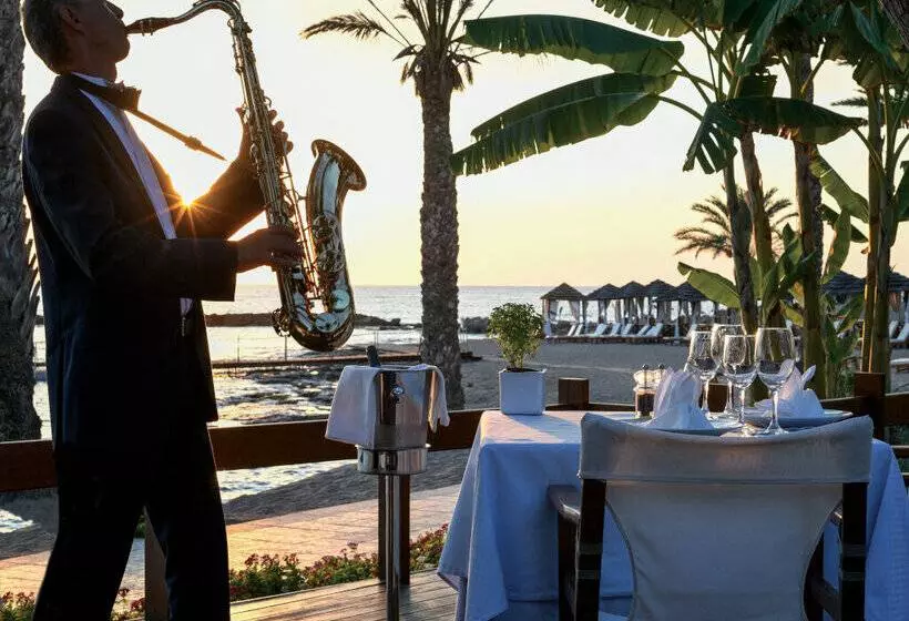 בית מלון כפרי Constantinou Bros Asimina Suites