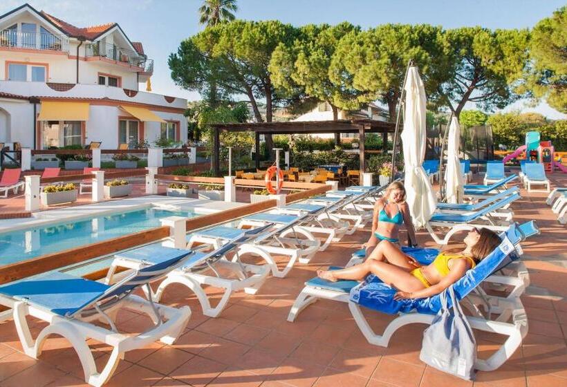 فندق Diano Sporting Apartments