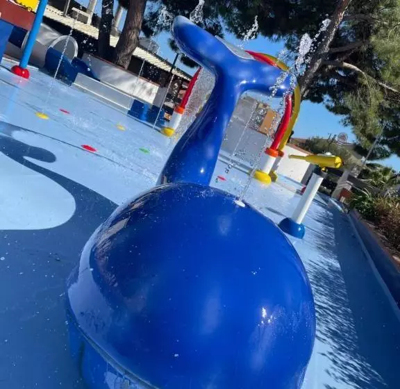 Отель Diano Sporting Apartments