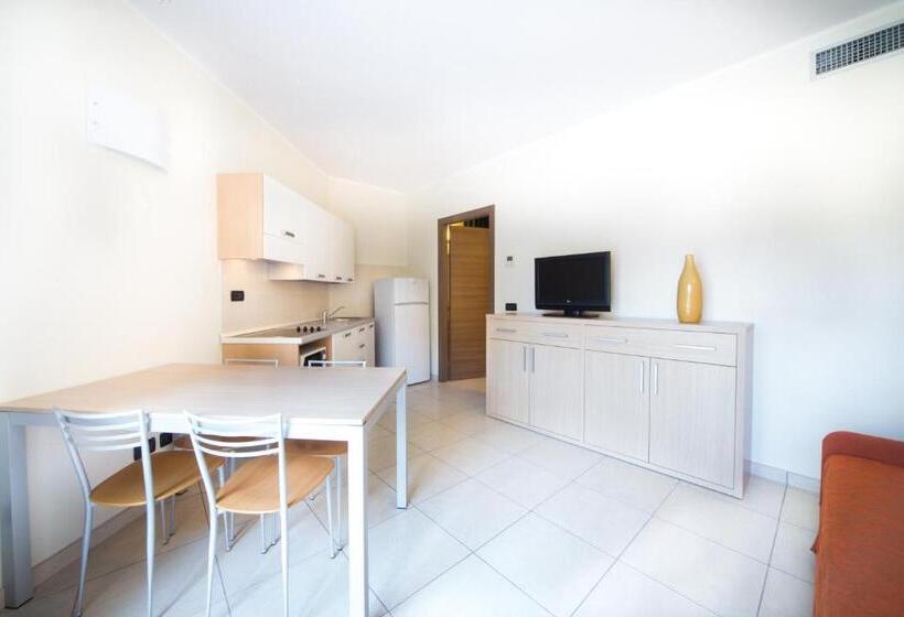 فندق Diano Sporting Apartments