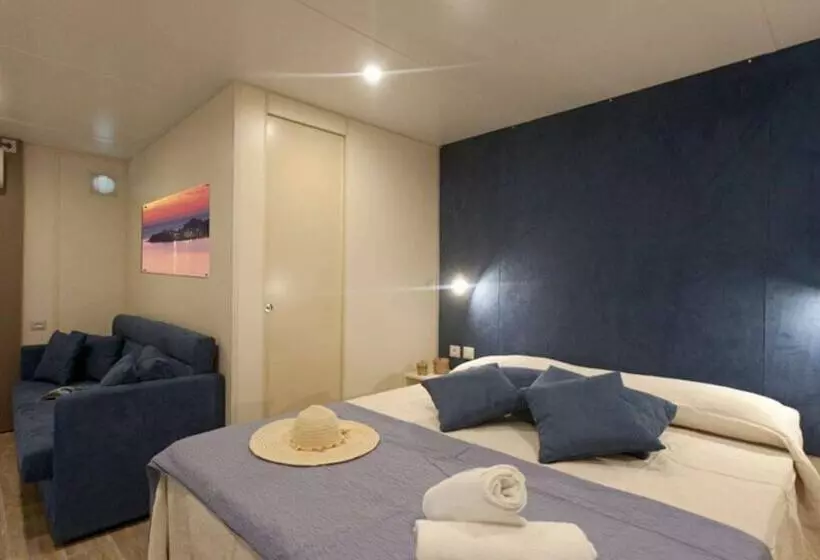 ホテル Gitavillage California