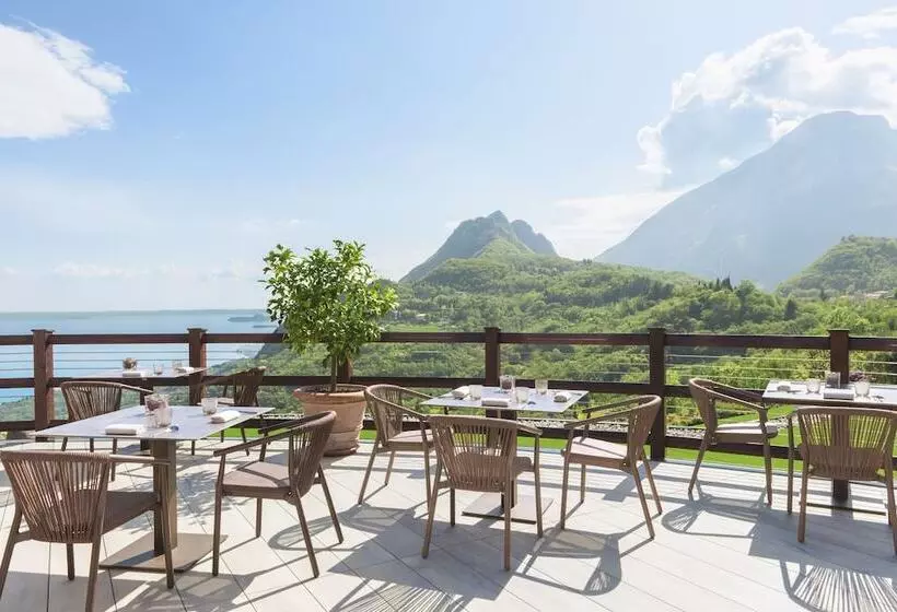 ホテル Lefay Resort & Spa Lago Di Garda