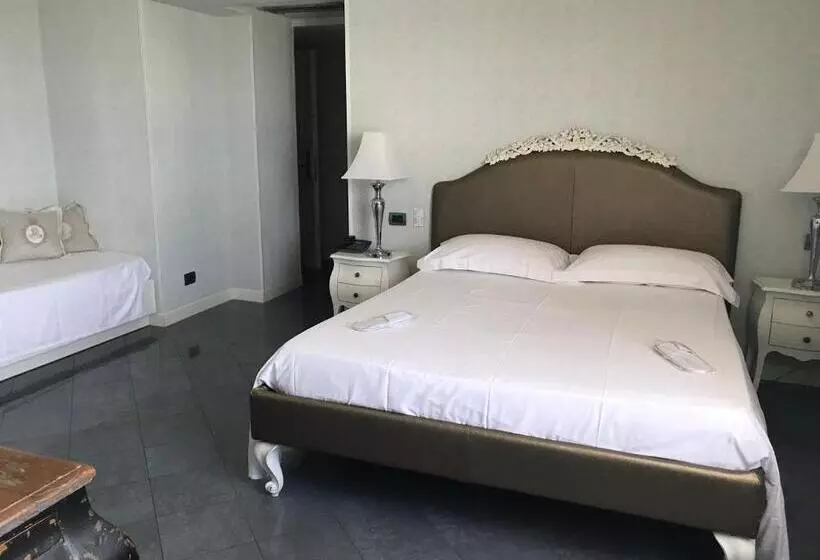 ホテル Marina Holiday & Spa