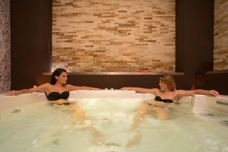 فندق Marina Holiday & Spa