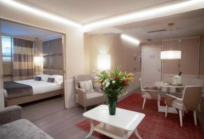 Hotel Ponte Vecchio Suites & Spa