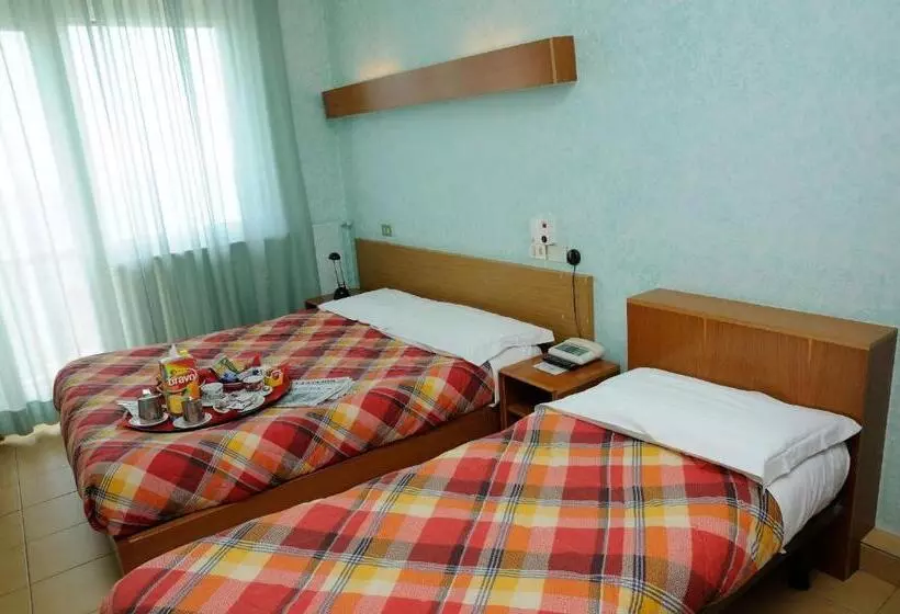 Отель Puntabella