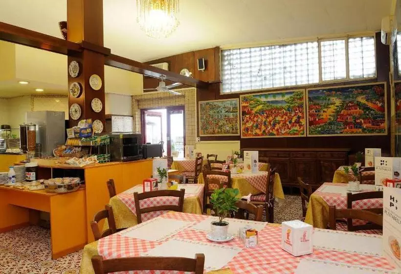 Отель Puntabella