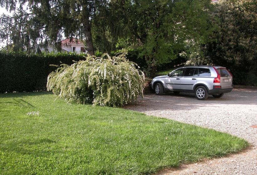 فندق Villa d'Azeglio