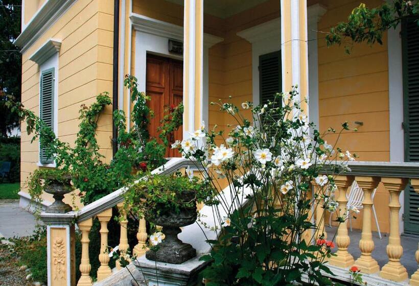 فندق Villa d'Azeglio