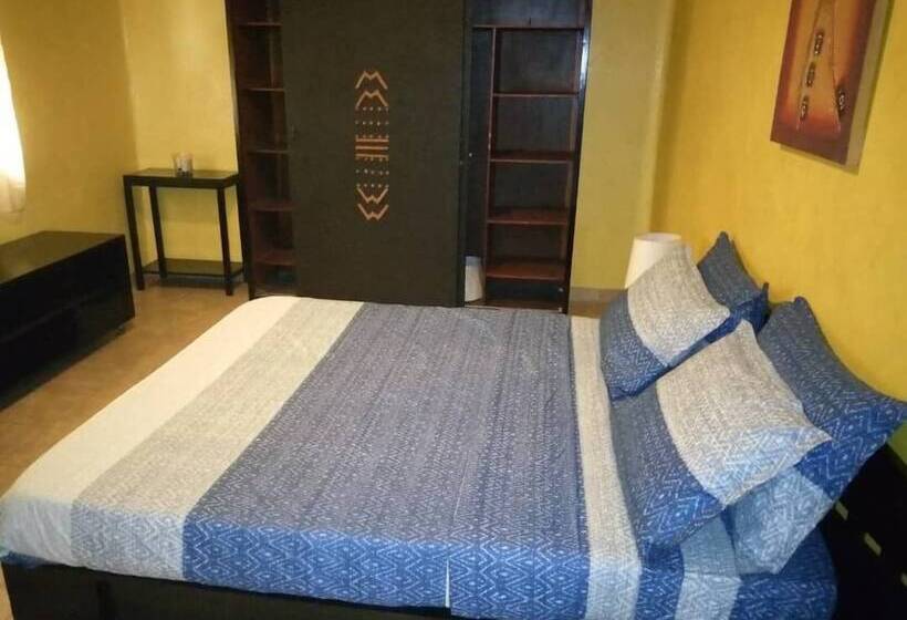 پانسیون Safari Villa