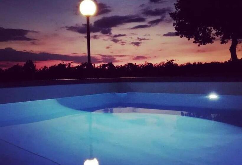 田舎風ホテル Casalgallo