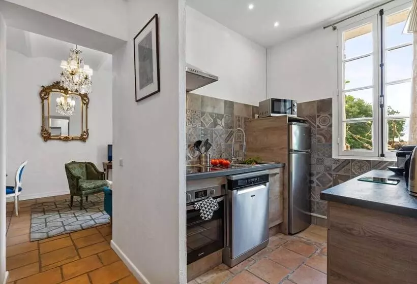 Hotelli Château Hermitage De Combas