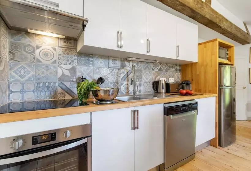 Hotelli Château Hermitage De Combas