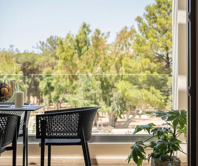 هتل Mossa Well Being