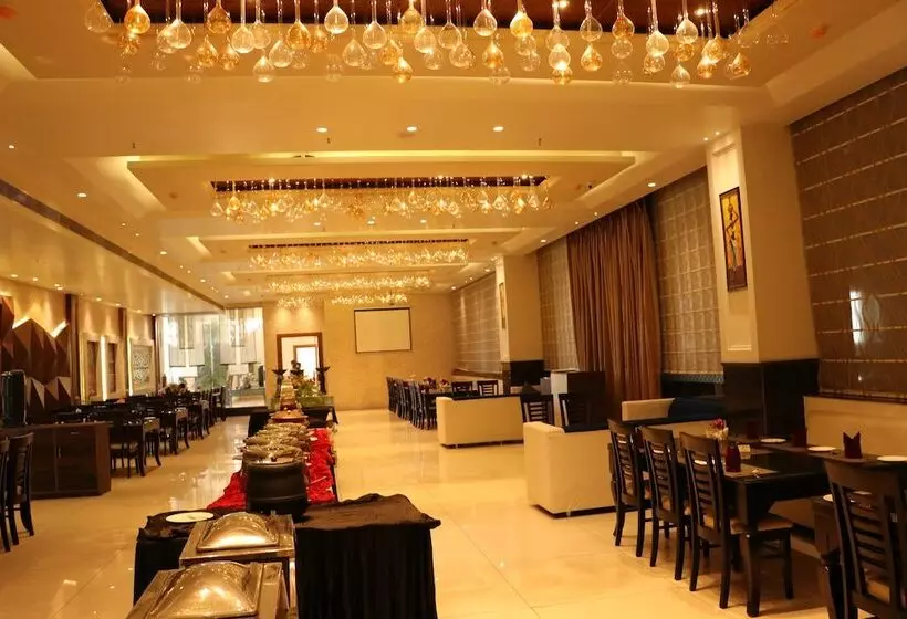 Palmdale Hotel & Resort
