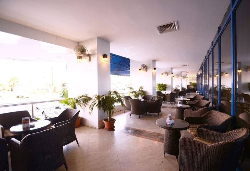 Hotell Qasr Al Sahab