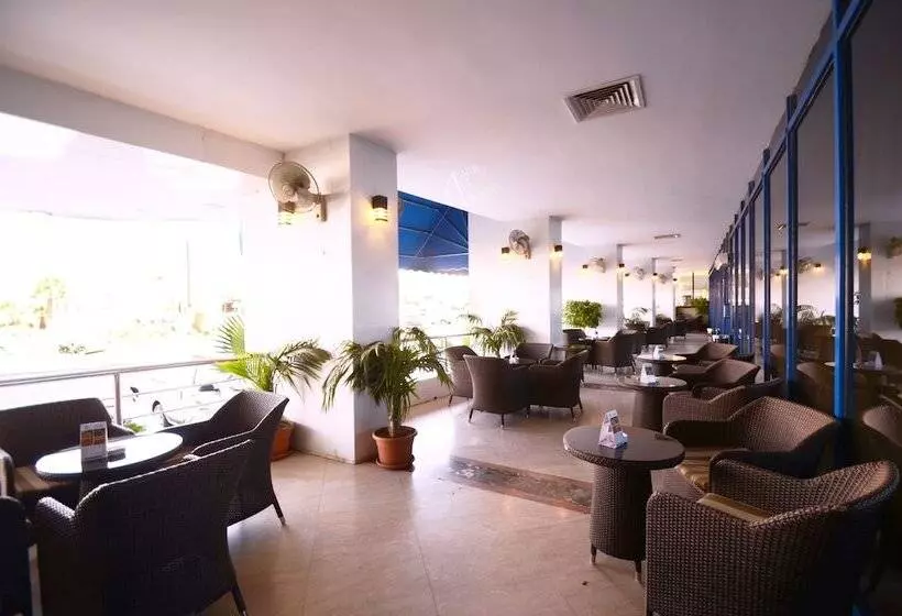 Hotelli Qasr Al Sahab