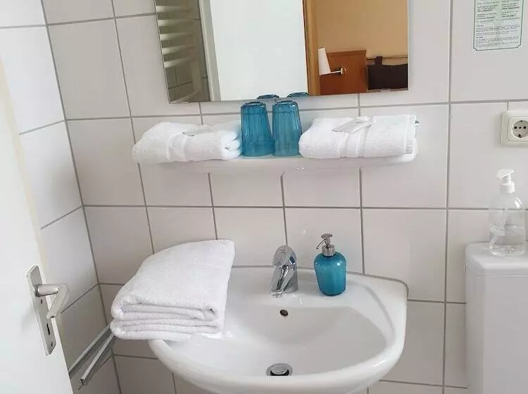 Hotelli Sauerländer Hof Iserlohn