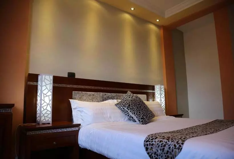 پانسیون Vamos Guest House