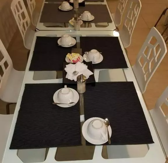 پانسیون Vamos Guest House