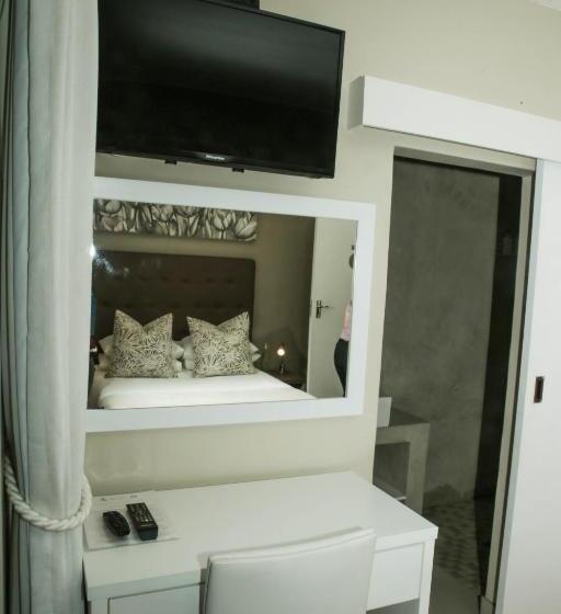 پانسیون Walmer Manor Guest House