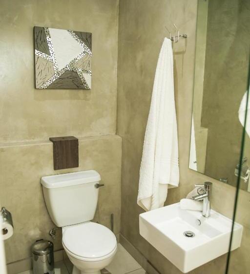 پانسیون Walmer Manor Guest House