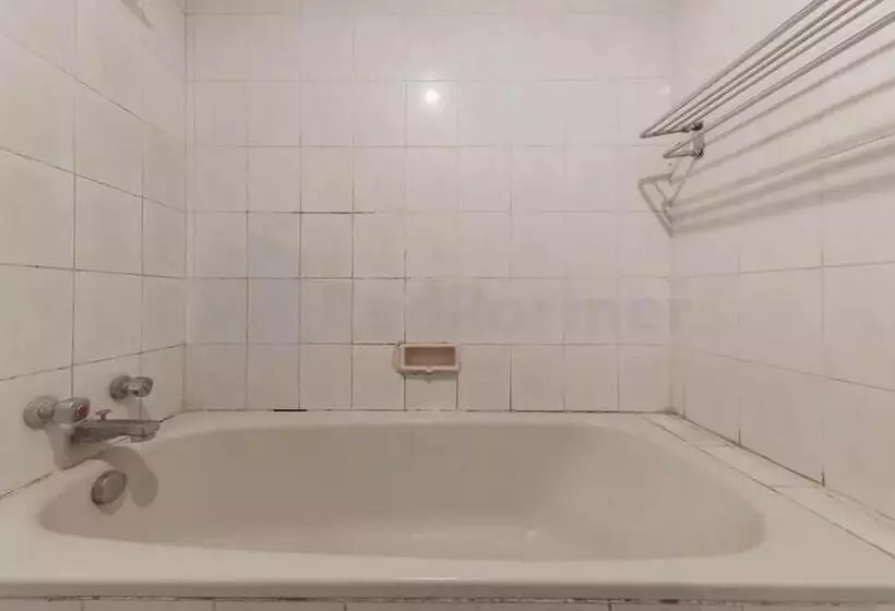 Hotelli Ayong Linggarjati Kuningan Mitra Reddoorz