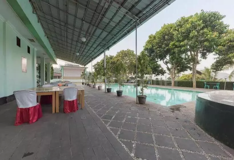 Hotelli Ayong Linggarjati Kuningan Mitra Reddoorz