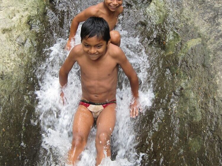 酒店 Grand Selva Lodge & Tours