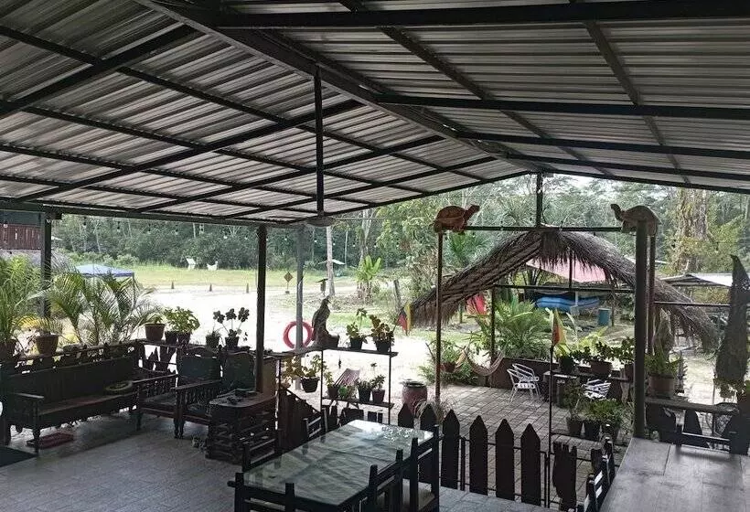 Hotelli Grand Selva Lodge & Tours