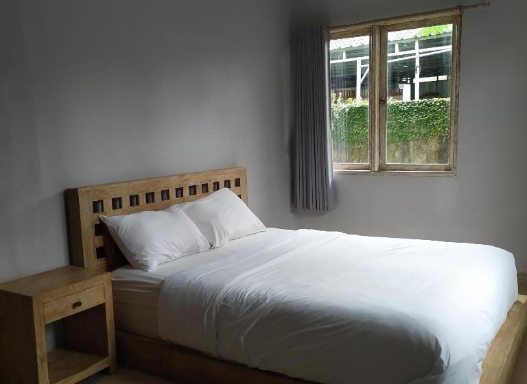 בית מלון כפרי Oyo 90540 Swan Guest House