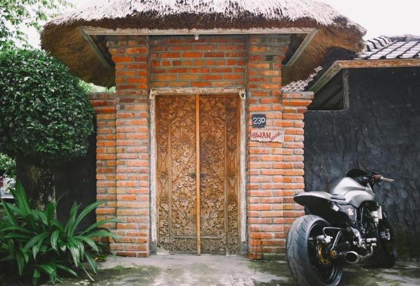 בית מלון כפרי Oyo 90540 Swan Guest House