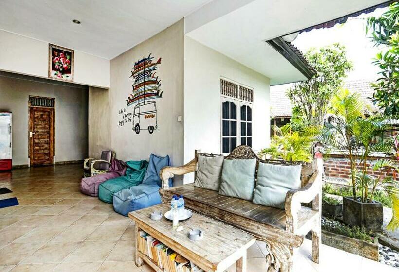 בית מלון כפרי Oyo 90540 Swan Guest House