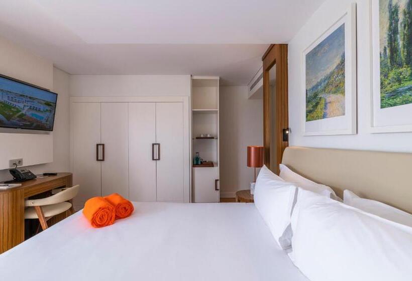 Regency Salgados Hotel & Spa