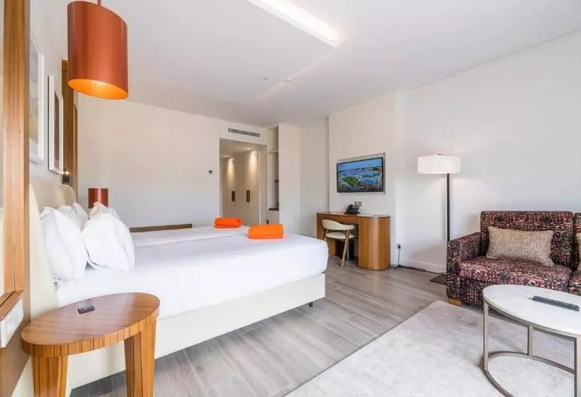 Regency Salgados Hotel & Spa