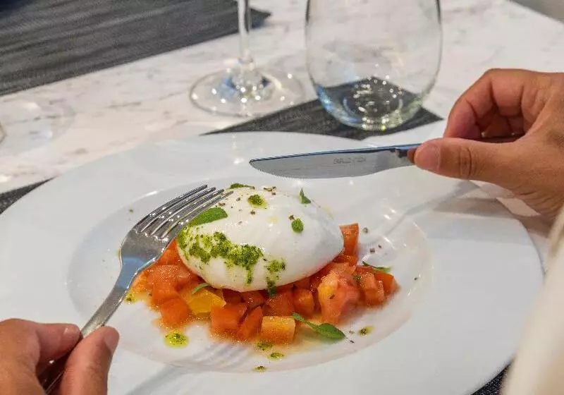 Regency Salgados Hotel & Spa