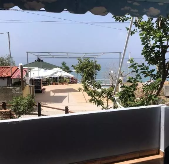 ホテル Villa Praljan