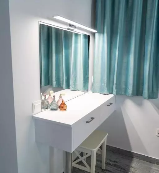 Kamaroporta Luxury Apartments