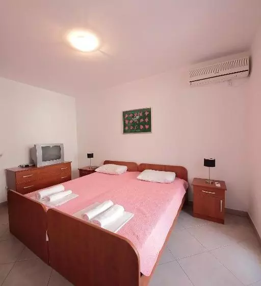پانسیون Guest House Zenović