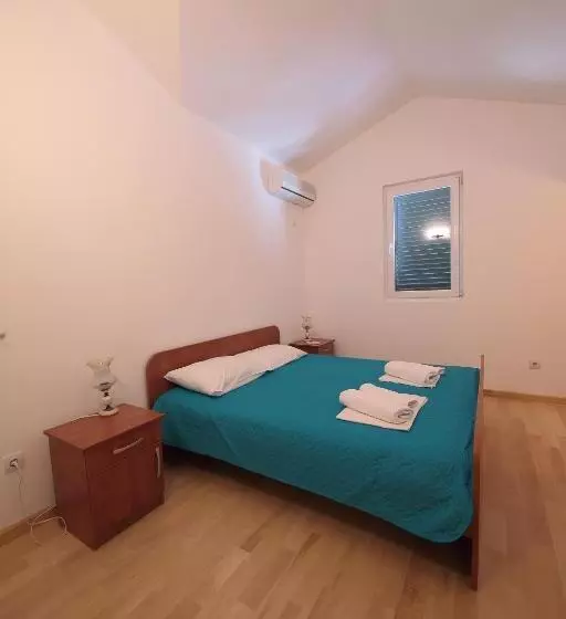 پانسیون Guest House Zenović