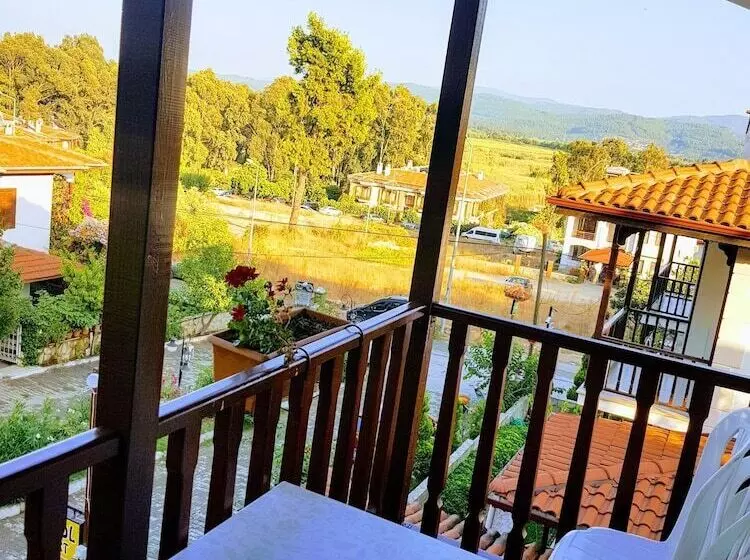 Santo Akyaka Home