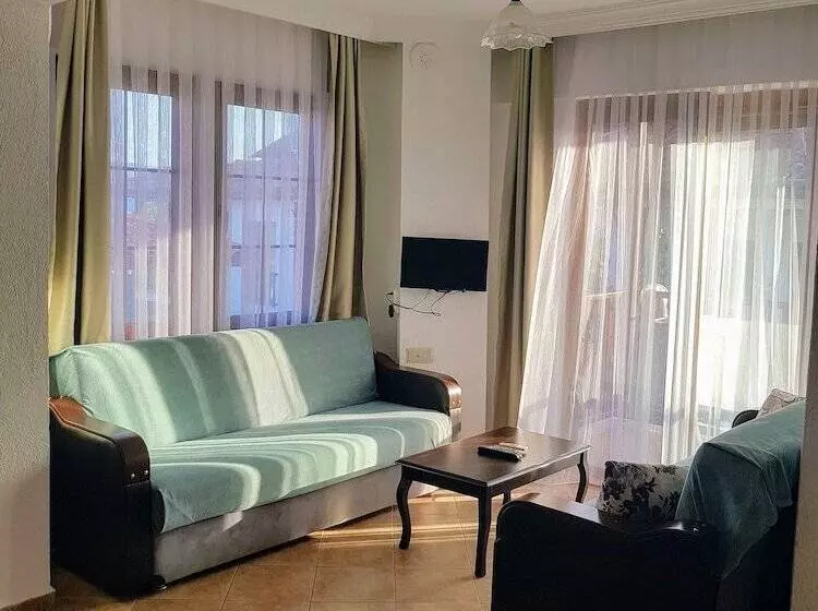 Santo Akyaka Home