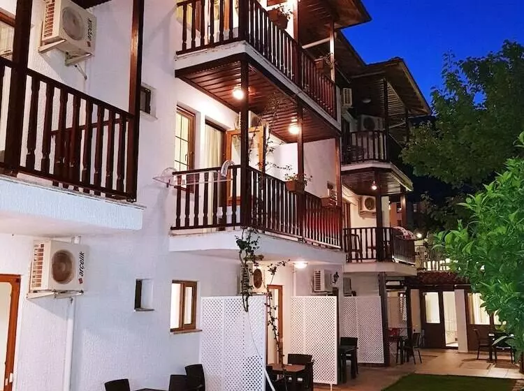 Santo Akyaka Home