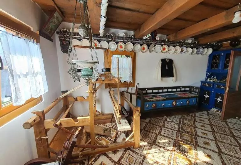 Retkeilymaja La Romaneasa