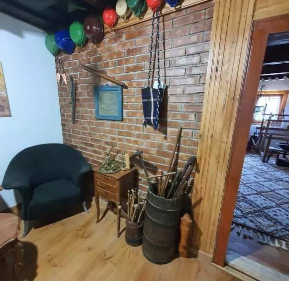 Retkeilymaja La Romaneasa