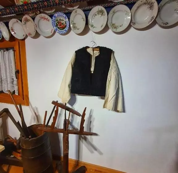 Retkeilymaja La Romaneasa